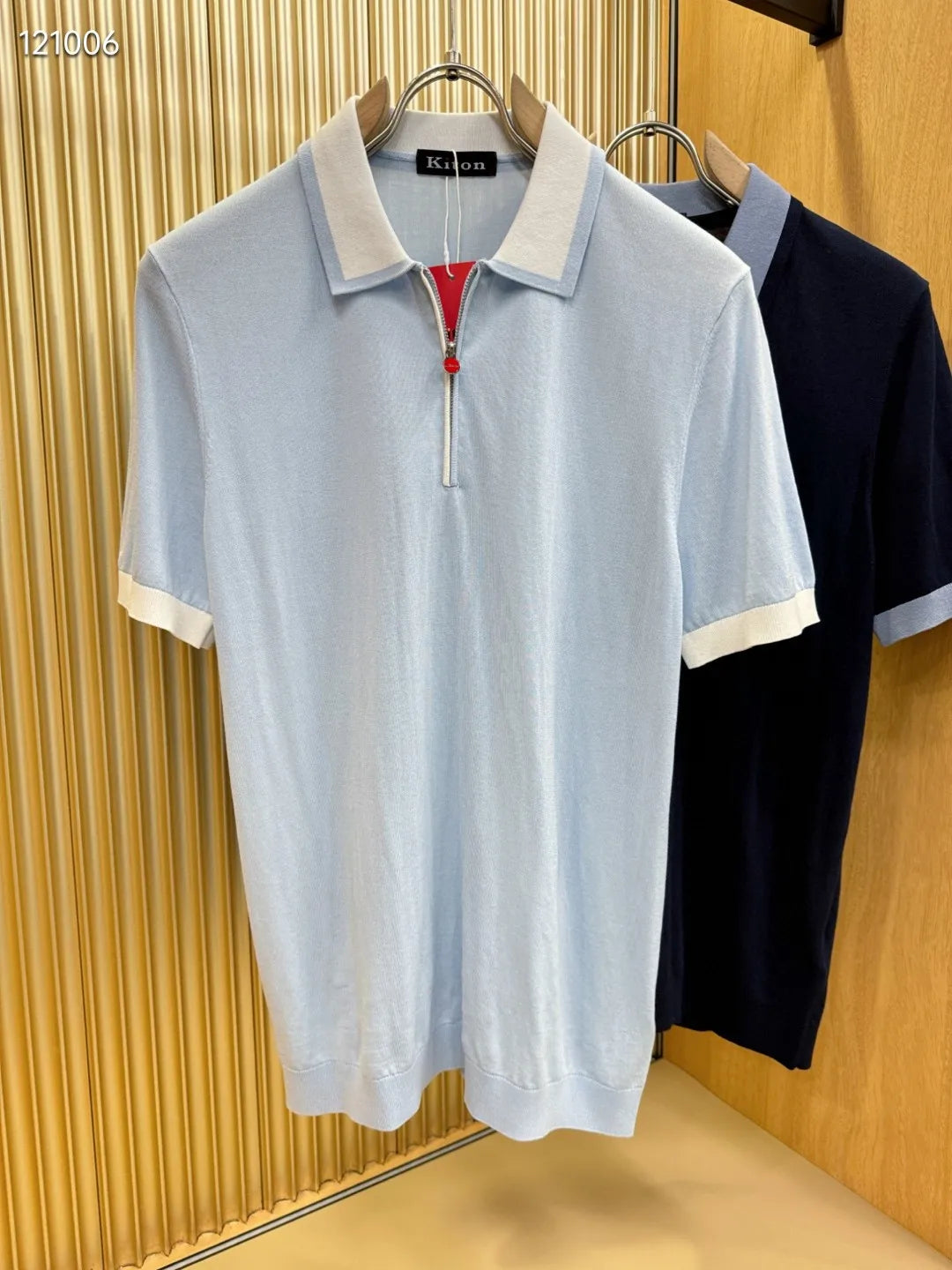 قميص بولو كاجوال بأكمام قصيرة وسحاب نصفي من Kiton 25ss 