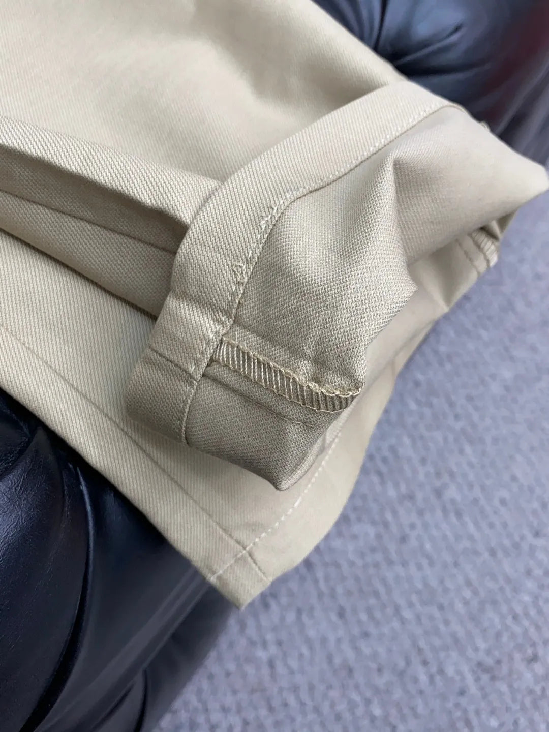 بنطلون كاجوال BC old money wind 25ss slim-fit مطرز صغير مستقيم بسيط بلون سادة 
